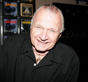 El guitarrista fallecido Dick Dale El guitarrista fallecido Dick Dale