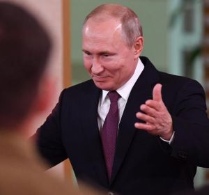 Vladimir Putin visita Crimea Vladimir Putin visita Crimea