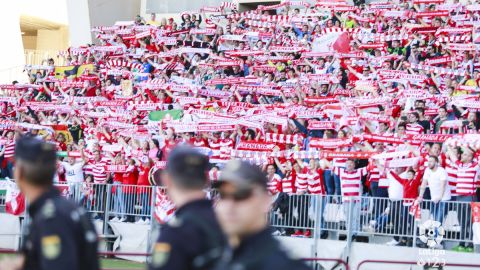 AFICI&Oacute;N DEL GRANADA EN ALMER&Iacute;A