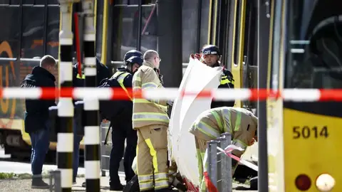 Tiroteo en una plaza de Utrecht: al menos tres muertos y varios heridos por disparos en la ciudad holandesa Tiroteo en una plaza de Utrecht: al menos tres muertos y varios heridos por disparos en la ciudad holandesa