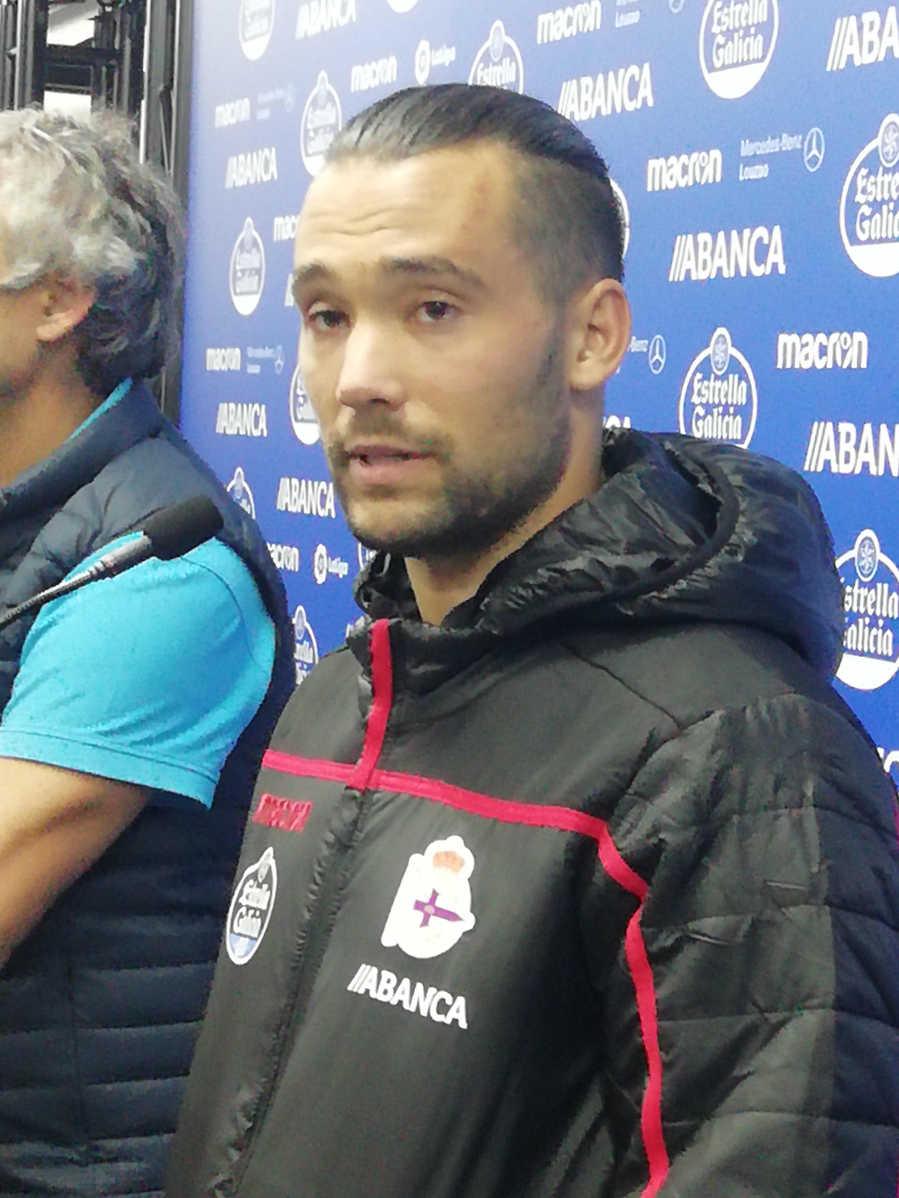Quique González: "De nada sirve que yo marque 25 goles si no conseguimos ascender" Quique González: "De nada sirve que yo marque 25 goles si no conseguimos ascender"