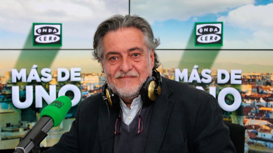 Pepu Hern&aacute;ndez en los estudios de Onda Cero
