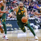 Ricky Rubio durante un partido con los Utah Jazz Ricky Rubio durante un partido con los Utah Jazz