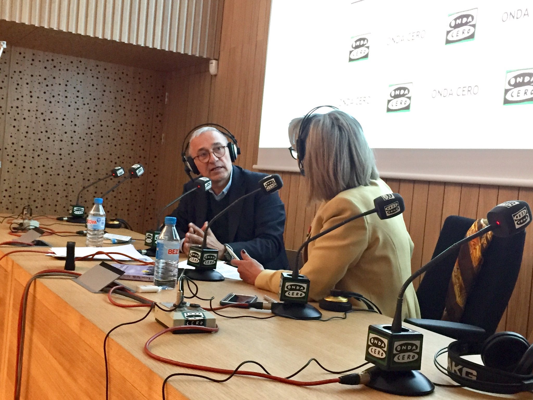 Javier Sardá presenta 'Adiós muy buenas': "Todos los años muere la misma gente que murió durante la Segunda Guerra Mundial" Javier Sardá presenta 'Adiós muy buenas': "Todos los años muere la misma gente que murió durante la Segunda Guerra Mundial"