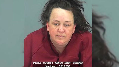 Machelle Hackney, la mujer detenida por maltratar a sus hijos adoptados