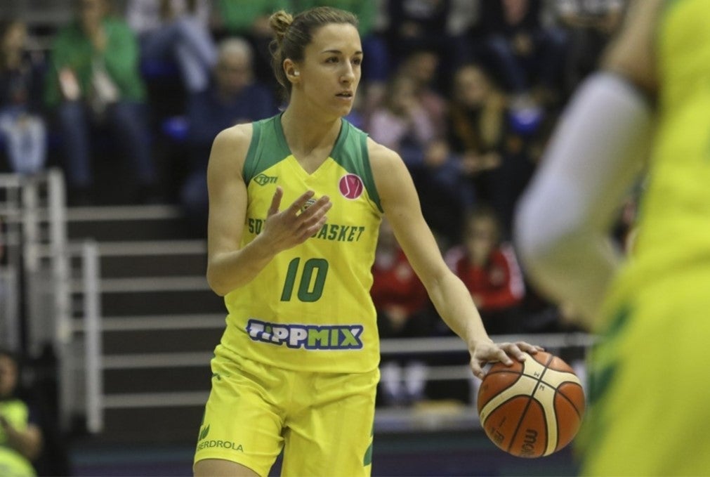 Queralt Casas en 4 Cuartos : "Ni en mis mejores sueños imaginaba jugar una Final Four" Queralt Casas en 4 Cuartos : "Ni en mis mejores sueños imaginaba jugar una Final Four"