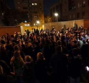 Disturbios y cargas policiales en Vallecas Disturbios y cargas policiales en Vallecas