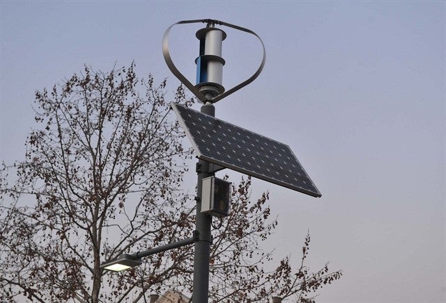 Cs Elche plantea instalar farolas fotovoltaicas en el alumbrado público Cs Elche plantea instalar farolas fotovoltaicas en el alumbrado público