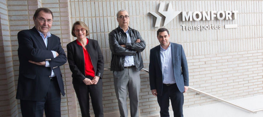 Eva Alcón, visita las instalaciones de Tranportes Monfort Eva Alcón, visita las instalaciones de Tranportes Monfort
