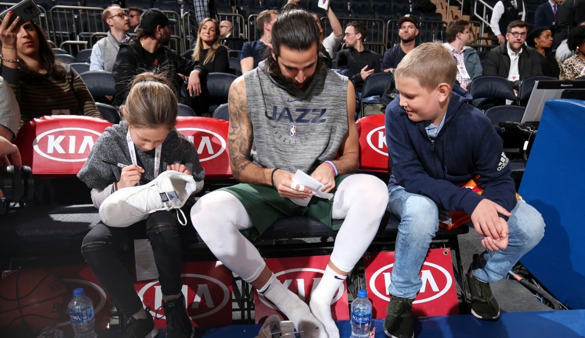 El bonito gesto de Ricky Rubio con un niño español con cáncer de pulmón El bonito gesto de Ricky Rubio con un niño español con cáncer de pulmón