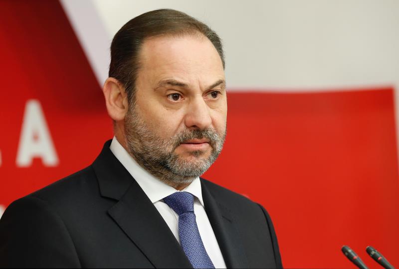 Ábalos ve "inapropiadas" las declaraciones de Iceta: "Es muy dado a hacer reflexiones" Ábalos ve "inapropiadas" las declaraciones de Iceta: "Es muy dado a hacer reflexiones"
