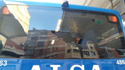 Uno de los autobuses atacados