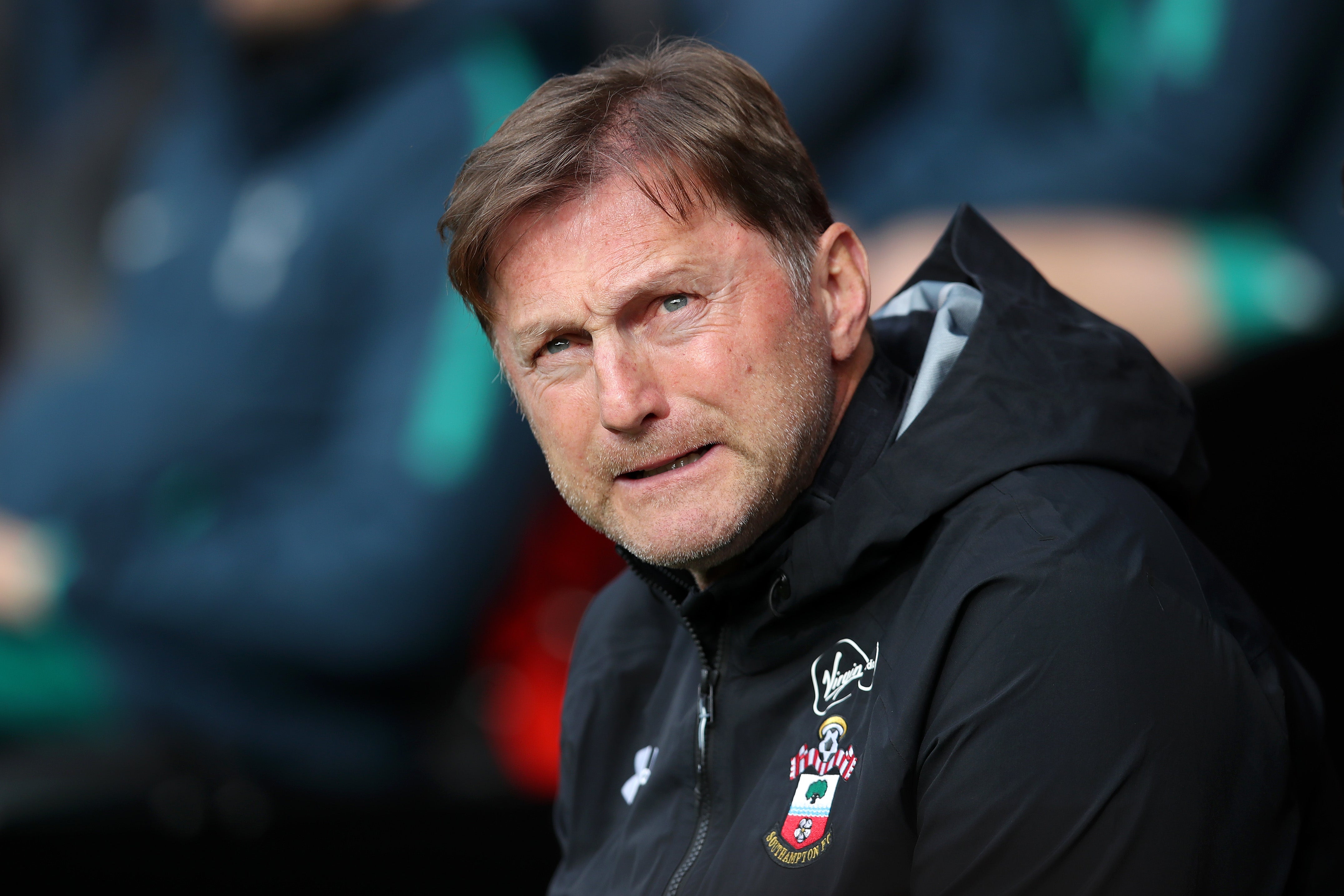 El entrenador del Southampton ha prohibido el wifi en las concentraciones para evitar "adictos al videojuego" El entrenador del Southampton ha prohibido el wifi en las concentraciones para evitar "adictos al videojuego"