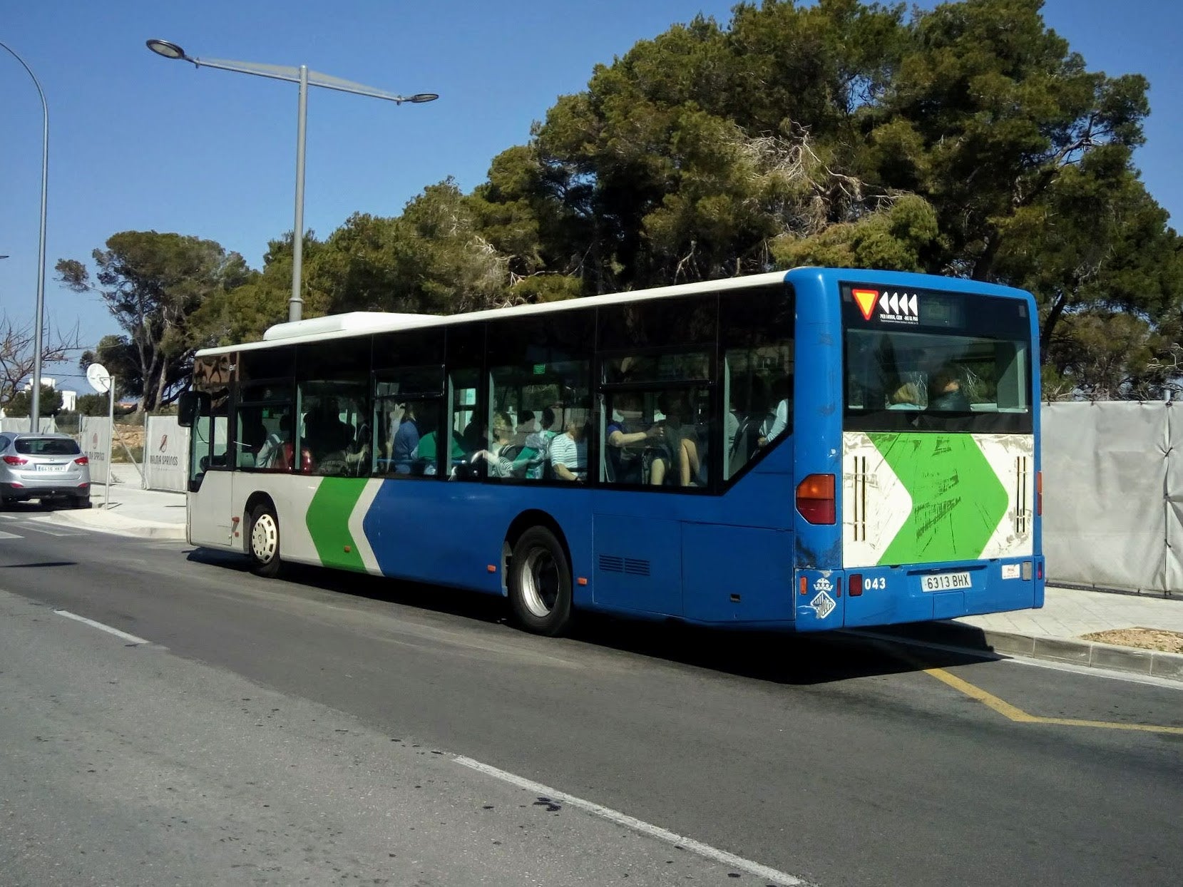 La Generalitat aprueba el nuevo proyecto de transporte en autobús que mejora la oferta y el servicio entre Vinaròs y Castelló La Generalitat aprueba el nuevo proyecto de transporte en autobús que mejora la oferta y el servicio entre Vinaròs y Castelló