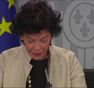 El ataque de risa de la ministra Celaá con la especies invasoras El ataque de risa de la ministra Celaá con la especies invasoras