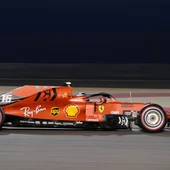 Charles Leclerc, durante la clasificación del GP de Baréin Charles Leclerc, durante la clasificación del GP de Baréin
