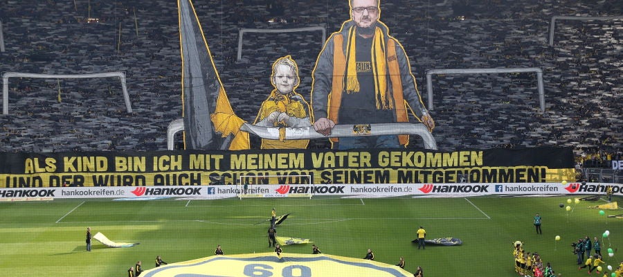 El espectacular tifo del Borussia Dortmund que sin duda te emocionará