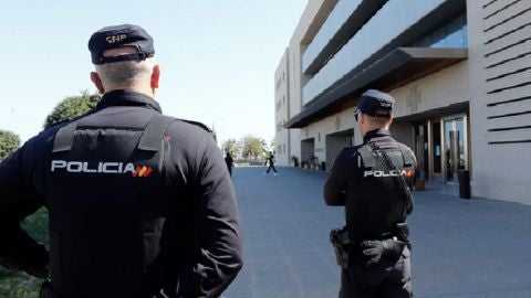 Polic&iacute;a Nacional (Archivo)