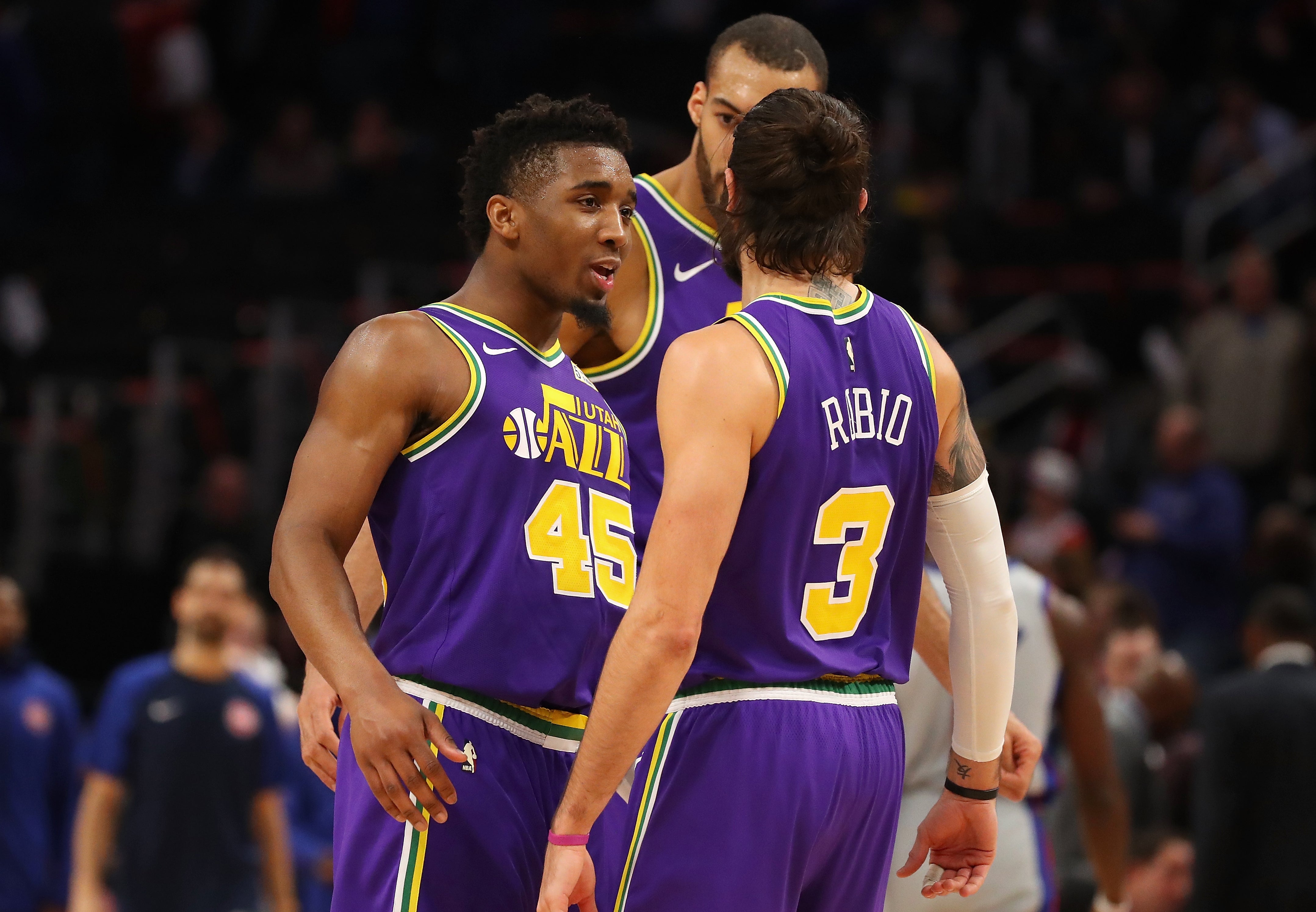 Los Utah Jazz se aseguran los Playoffs gracias a un inspirado Mitchell y un gran Ricky Rubio Los Utah Jazz se aseguran los Playoffs gracias a un inspirado Mitchell y un gran Ricky Rubio