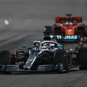 Hamilton, por delante de Vettel en el GP de Baréin Hamilton, por delante de Vettel en el GP de Baréin