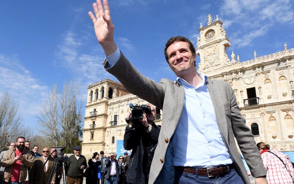 Casado no se cree la aclaración de Iceta sobre la independencia de Cataluña: "Al final, la cabra tira al monte" Casado no se cree la aclaración de Iceta sobre la independencia de Cataluña: "Al final, la cabra tira al monte"