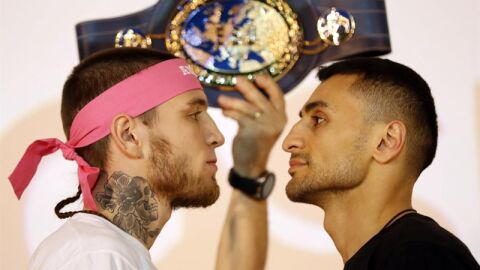 El boxeador vizca&iacute;no Kerman Lejarraga, (i) campe&oacute;n de Europa del peso welter, ante el ruso David Avanesyan, (d) 