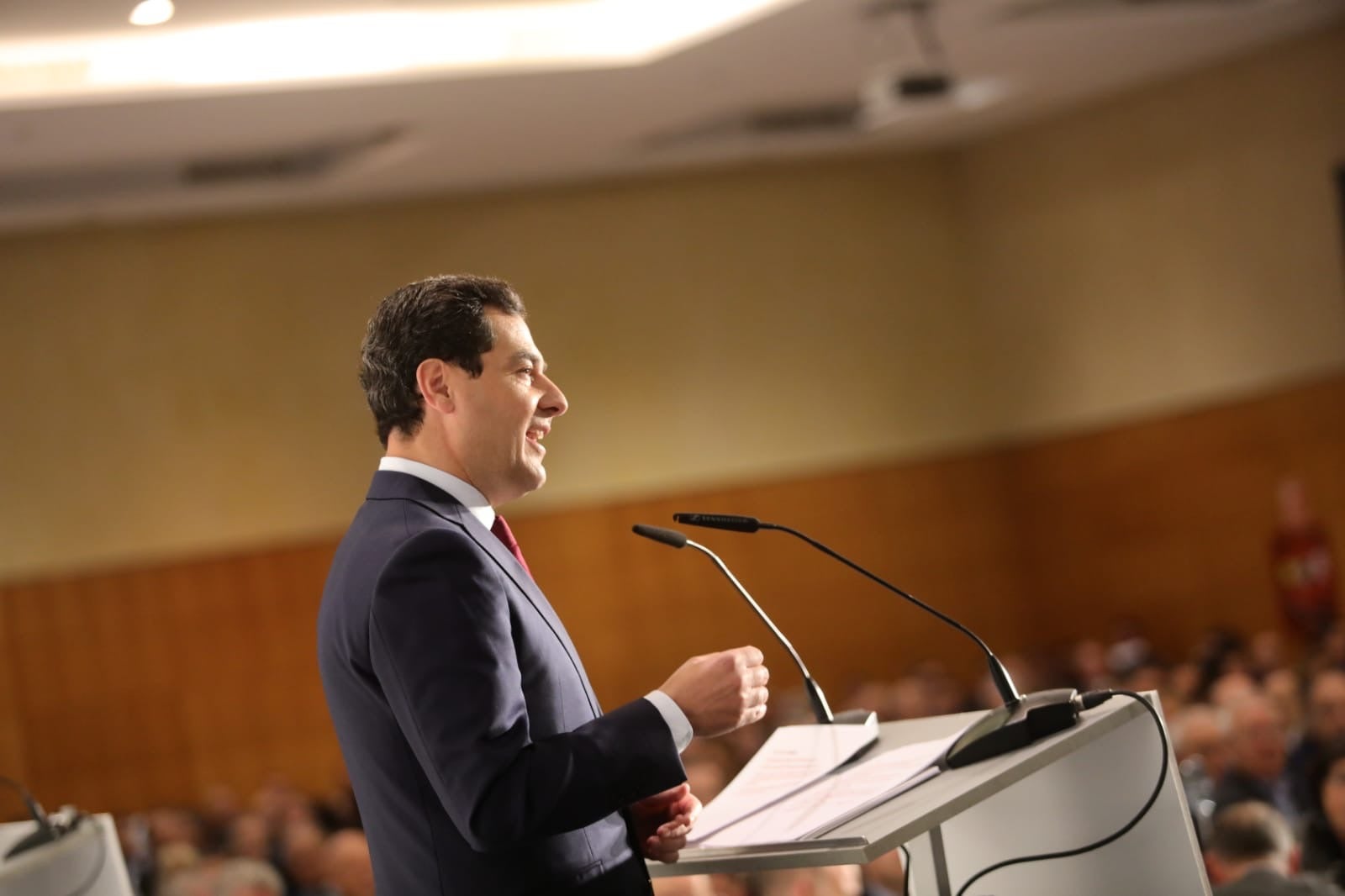 El Parlamento andaluz convalida la ley de medidas de rebaja fiscal con el voto de PP, Vox y Ciudadanos El Parlamento andaluz convalida la ley de medidas de rebaja fiscal con el voto de PP, Vox y Ciudadanos
