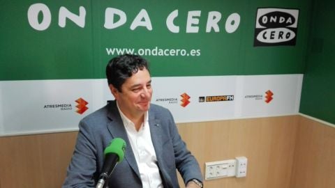 El candidato a Les Corts por Alicante anuncia un plan de choque para eliminar barracones dotado con 154 millones de euros