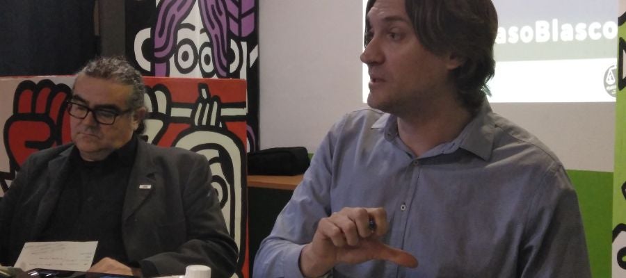 El portavoz y el abogado de la Coordinadora Valenciana de ONGDs El portavoz y el abogado de la Coordinadora Valenciana de ONGDs