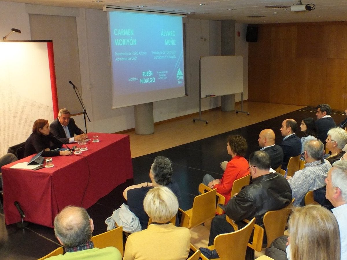 Más de Uno Gijón 10/04/2019 con Ana Fierro Más de Uno Gijón 10/04/2019 con Ana Fierro