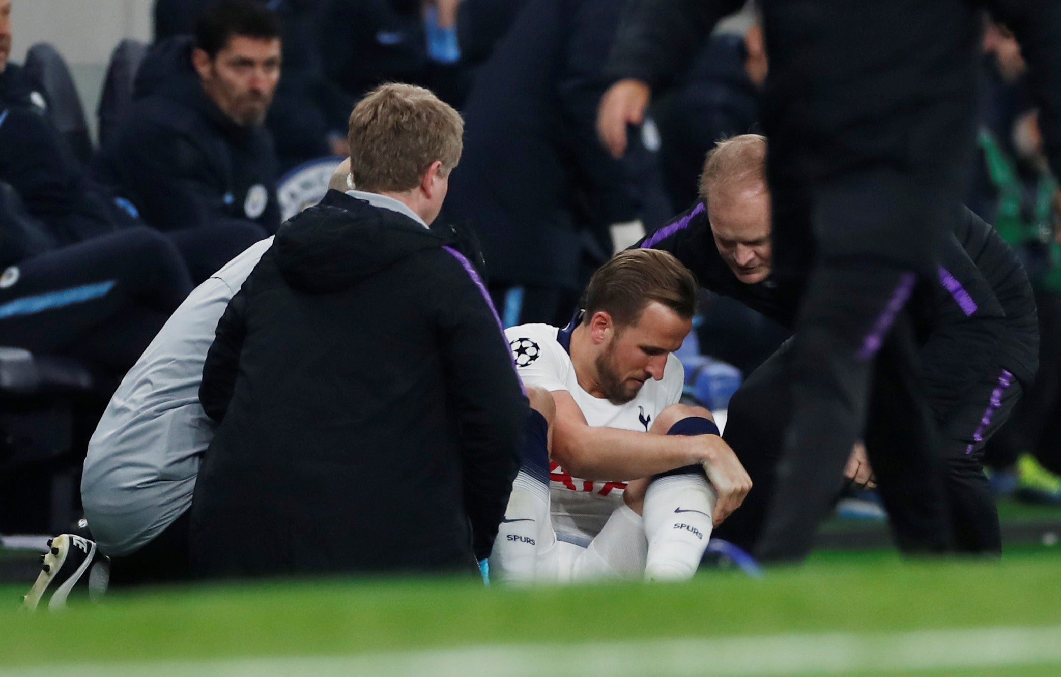 Peligra la temporada para Kane tras lesionarse ante el Manchester CIty en Champions League Peligra la temporada para Kane tras lesionarse ante el Manchester CIty en Champions League