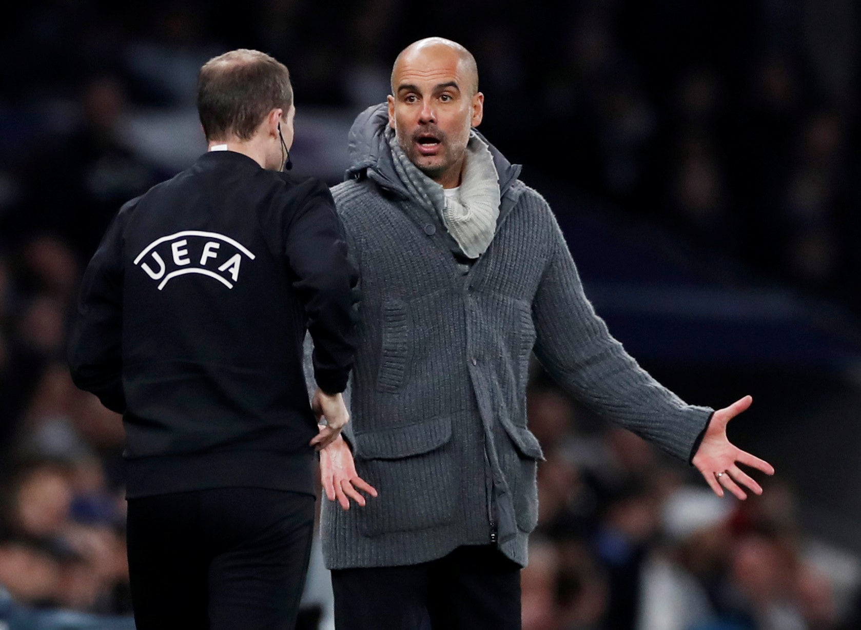 Guardiola: "Quizás desde otro ángulo parecía mano de Llorente" Guardiola: "Quizás desde otro ángulo parecía mano de Llorente"