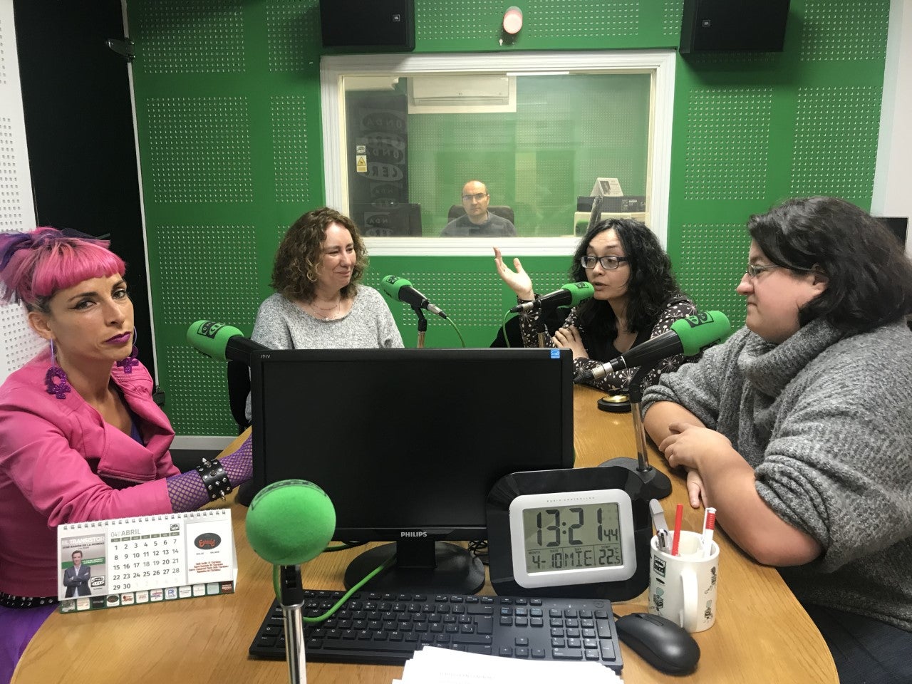 Tertulia en Feminino en Ourense en la onda Tertulia en Feminino en Ourense en la onda