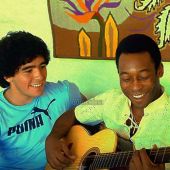 La foto que Maradona ha compartido junto a Pelé