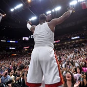 Dwyane Wade se despide de la afición de Miami Dwyane Wade se despide de la afición de Miami