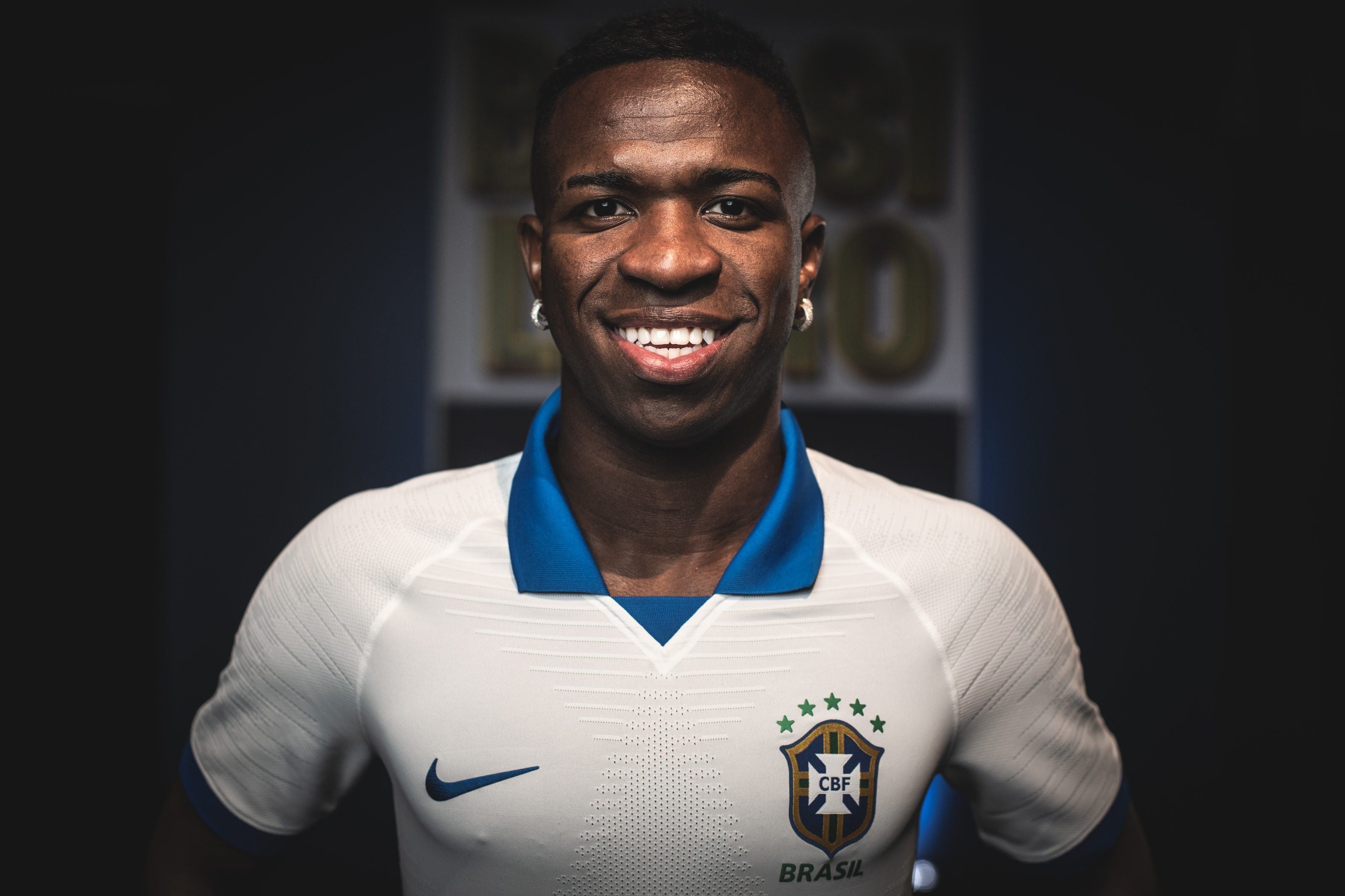 Vinicius, imagen de la nueva camiseta de Brasil para la Copa América Vinicius, imagen de la nueva camiseta de Brasil para la Copa América