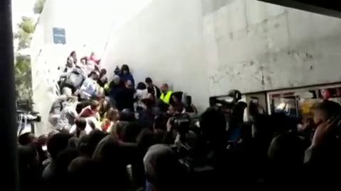 Boicotean un acto de Cayetana &Aacute;lvarez de Toledo en la Universidad Aut&oacute;noma de Barcelona