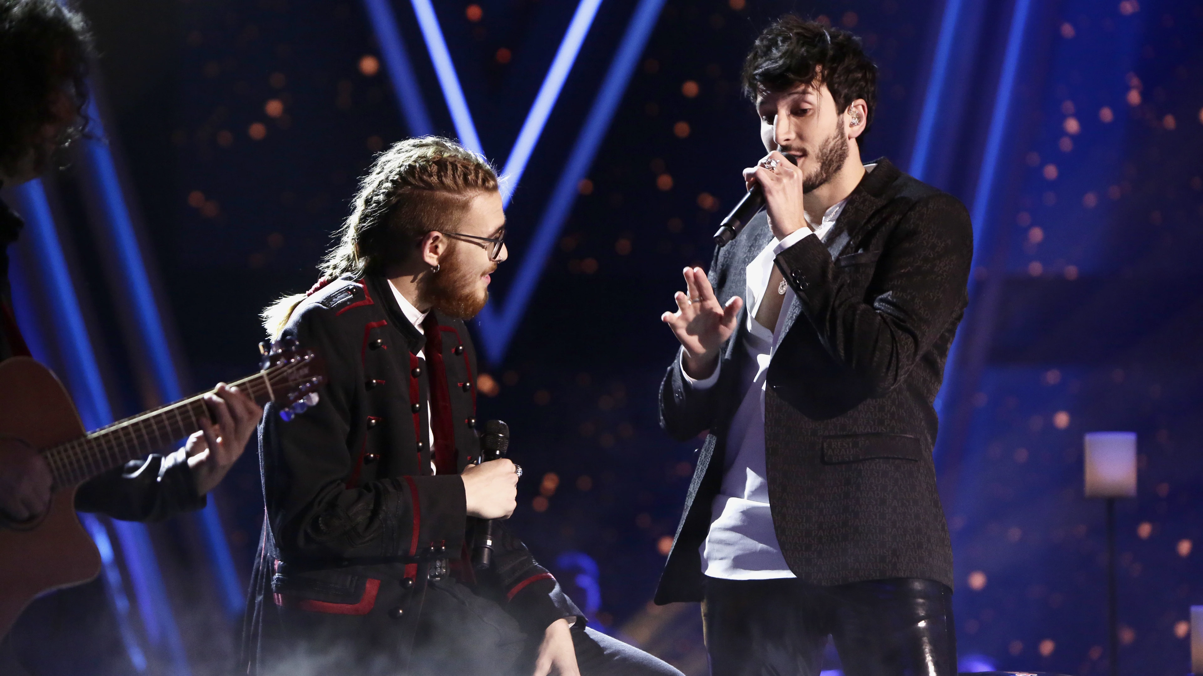 Sebastián Yatra y Andrés Martín cantan 'Un año' en la Final de 'La Voz' Sebastián Yatra y Andrés Martín cantan 'Un año' en la Final de 'La Voz'