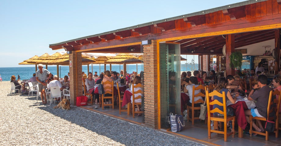 Chiringuitos: "La costa podía haber pasado. Retrasan el pase a nuevas fases" Chiringuitos: "La costa podía haber pasado. Retrasan el pase a nuevas fases"