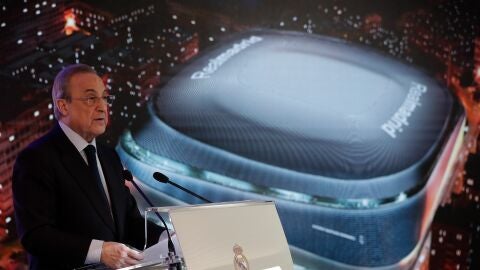 Florentino Pérez presentando el nuevo Santiago Bernabeu