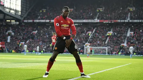 Pogba celebra un gol con el United Pogba celebra un gol con el United