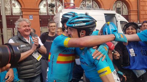 Izagirre celebra un triunfo