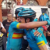 Izagirre celebra un triunfo Izagirre celebra un triunfo