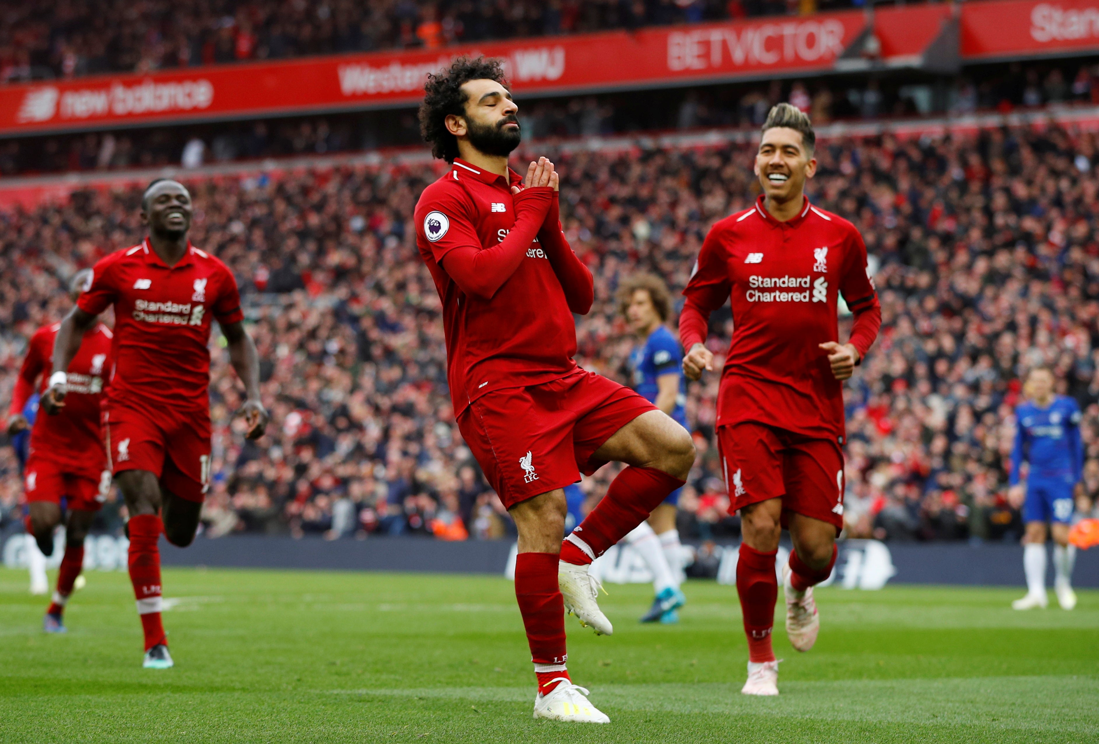 El Liverpool sobrecarga al Chelsea en tres minutos y vuelve al liderato de la Premier El Liverpool sobrecarga al Chelsea en tres minutos y vuelve al liderato de la Premier