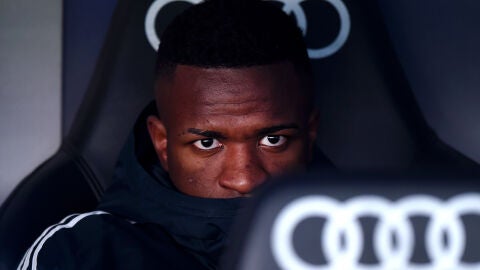 Vinicius, en el banquillo