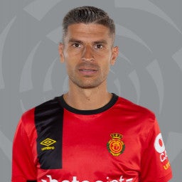 Salva Sevilla: "La falta no ha podido salir mejor, era mi lado favorito" Salva Sevilla: "La falta no ha podido salir mejor, era mi lado favorito"