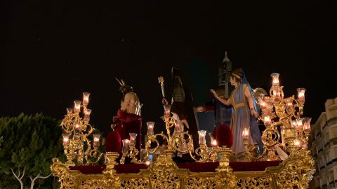El Se&ntilde;or de la Humildad, llegando a su sede can&oacute;nica, en la Victoria (M&aacute;laga)