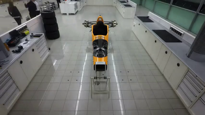 El montaje del McLaren de Fernando Alonso para las 500 Millas de Indianápolis, en modo time-lapse El montaje del McLaren de Fernando Alonso para las 500 Millas de Indianápolis, en modo time-lapse