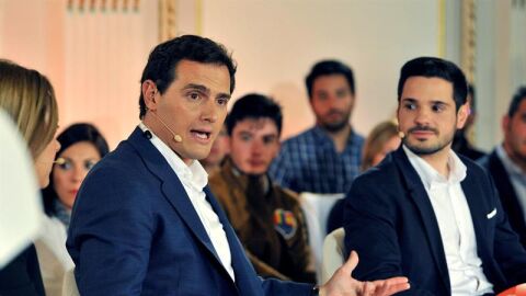 Albert Rivera en un acto de campa&ntilde;a
