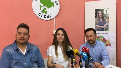 De izquierda a derecha: Rafael Gil, Cristina Mart&iacute;nez y Fernando Dur&aacute;.